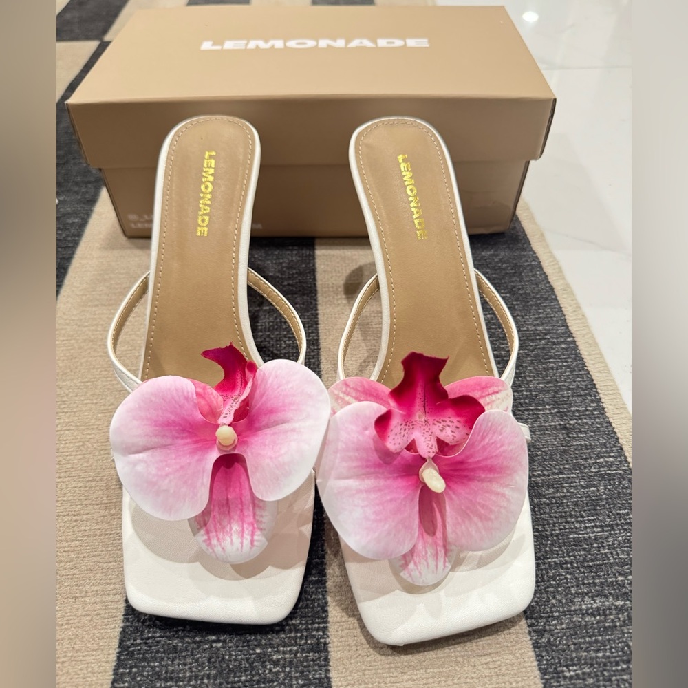 Orchid Floral Heel Sandals Sex in the City Strappy Carrie Bradshaw Style - Picture 2 of 3